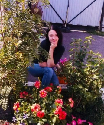 Живу в Москве. У меня есть возможность оказывать услуги эскорта, и мои клиенты всегда остаются довольными. Я внимательна к потребностям каждого и стремлюсь превзойти ожидания в постели. Я гарантирую конфиденциальность и полный релакс. В моем арсенале есть множество умений, и я всегда готова подстроиться под любые фантазии. Мои фото 100% реальны и актуальны, а мои отзывы говорят сами за себя. 🔥 Спешите забронировать встречу и окунуться в море удовольствия со мной. 💋 Оксана